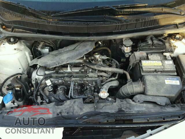 HYUNDAI ACCENT 2016 - KMHCT4AE4GU968882