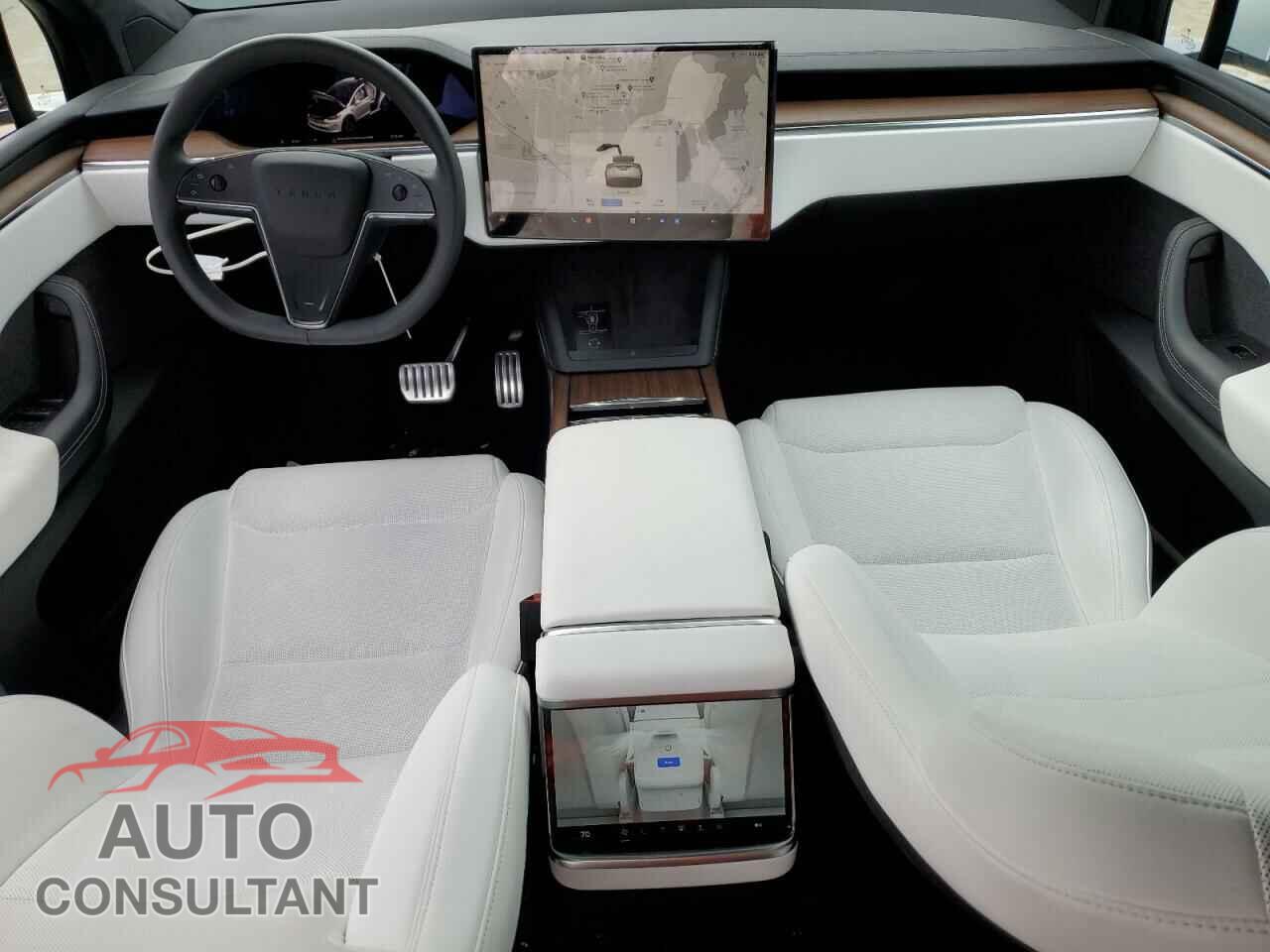 TESLA MODEL X 2023 - 7SAXCBE5XPF399357