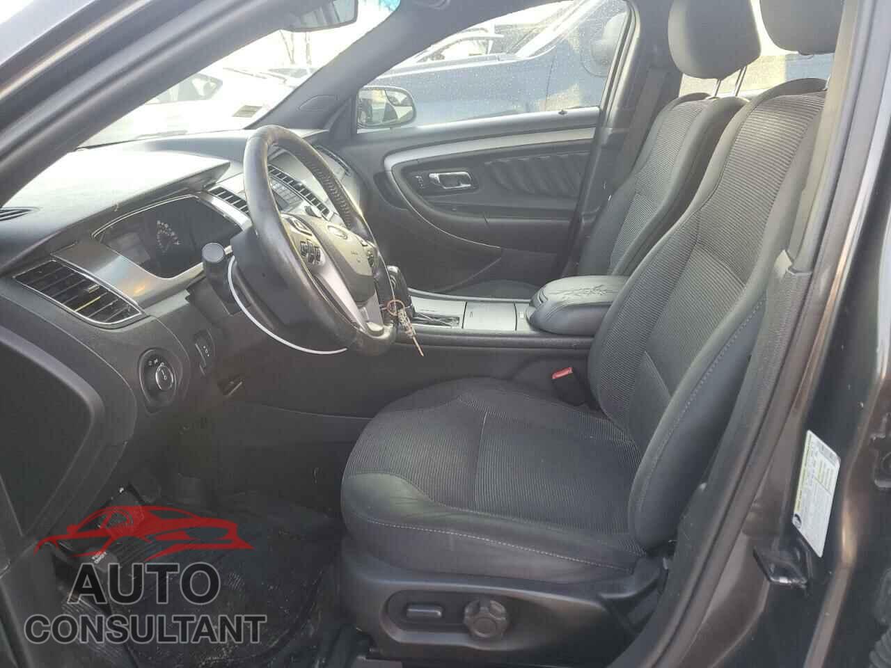 FORD TAURUS 2015 - 1FAHP2E82FG208606