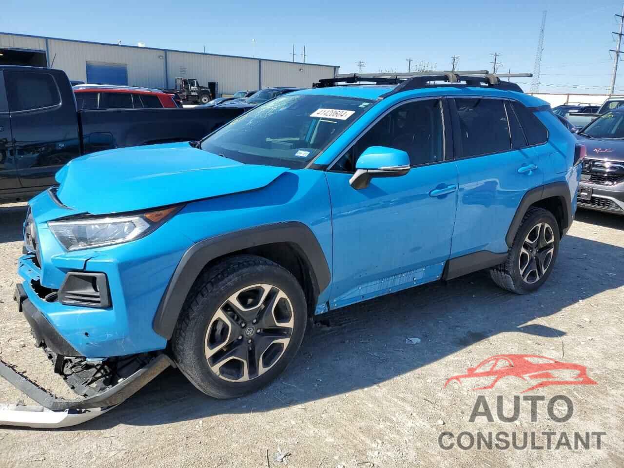 TOYOTA RAV4 2019 - 2T3J1RFV9KW002787