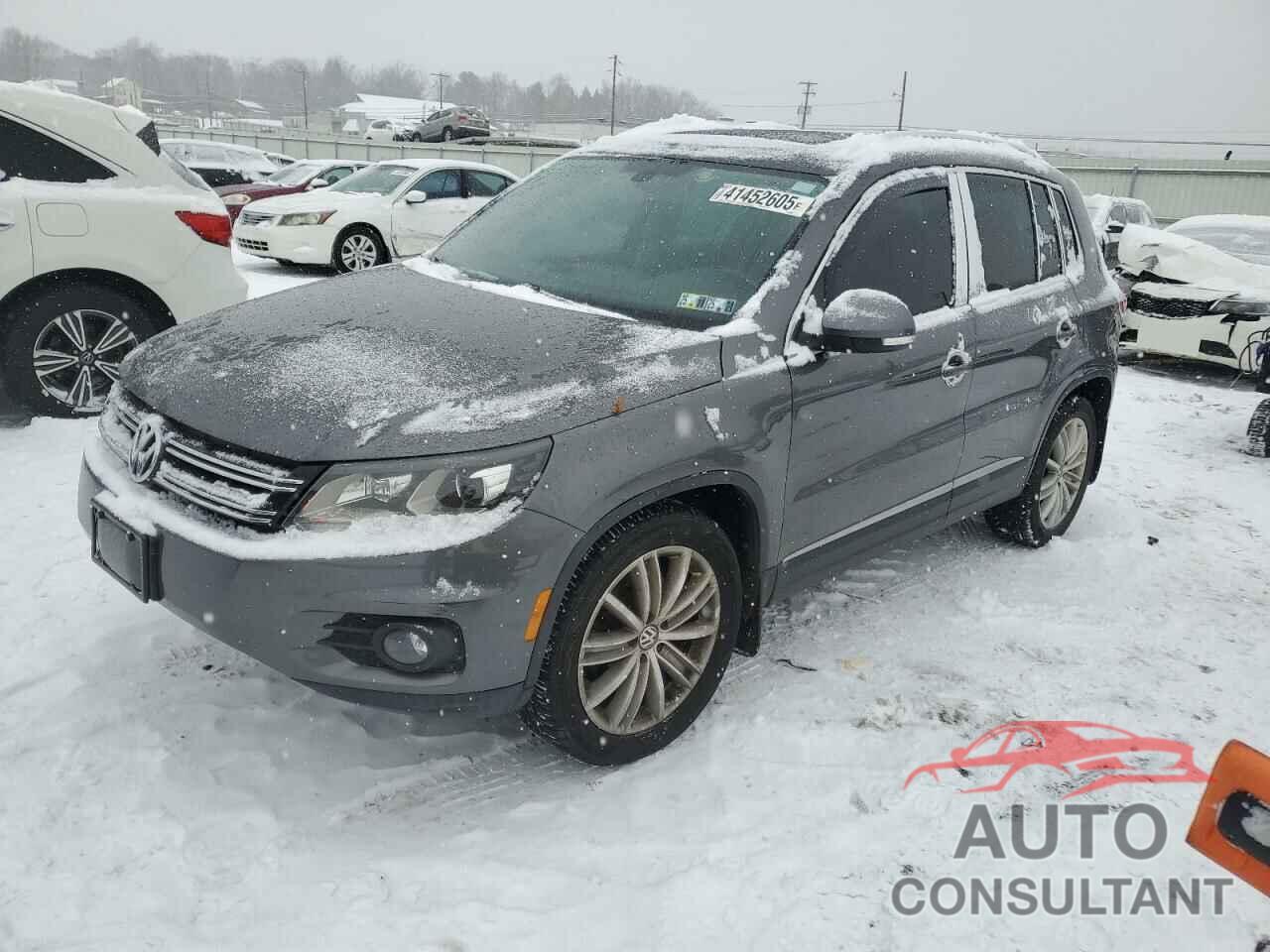 VOLKSWAGEN TIGUAN 2016 - WVGBV7AXXGW616936