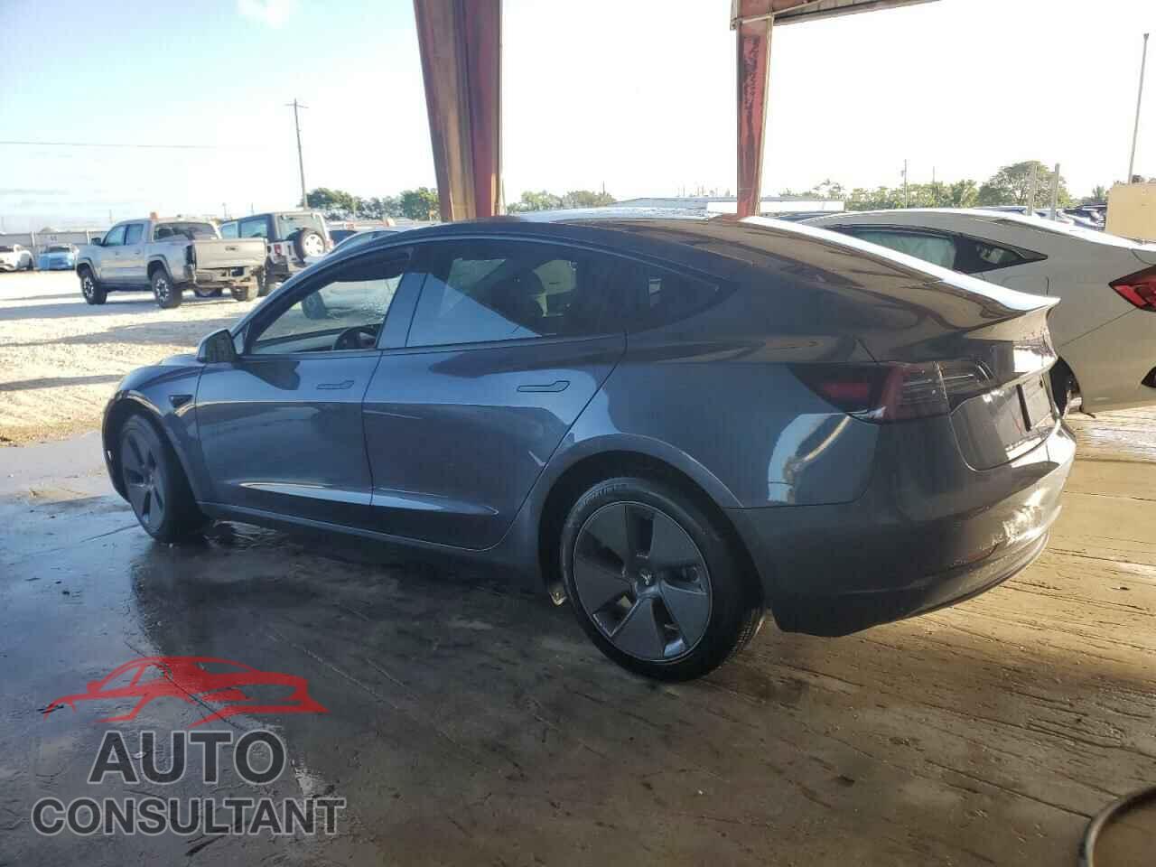 TESLA MODEL 3 2022 - 5YJ3E1EA2NF332293