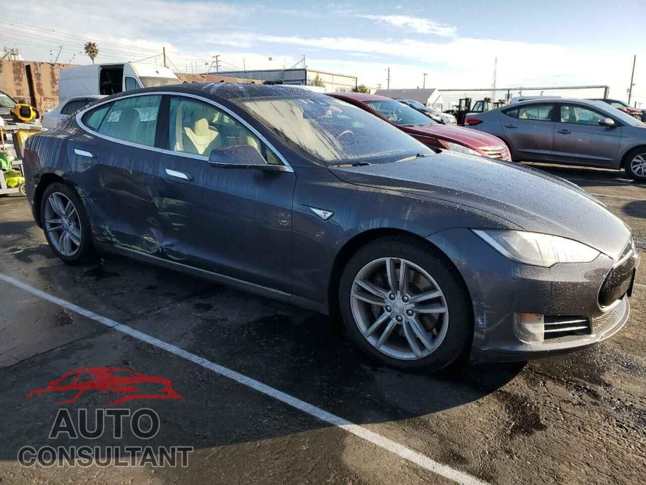 TESLA MODEL S 2015 - 5YJSA1S16FFP71476