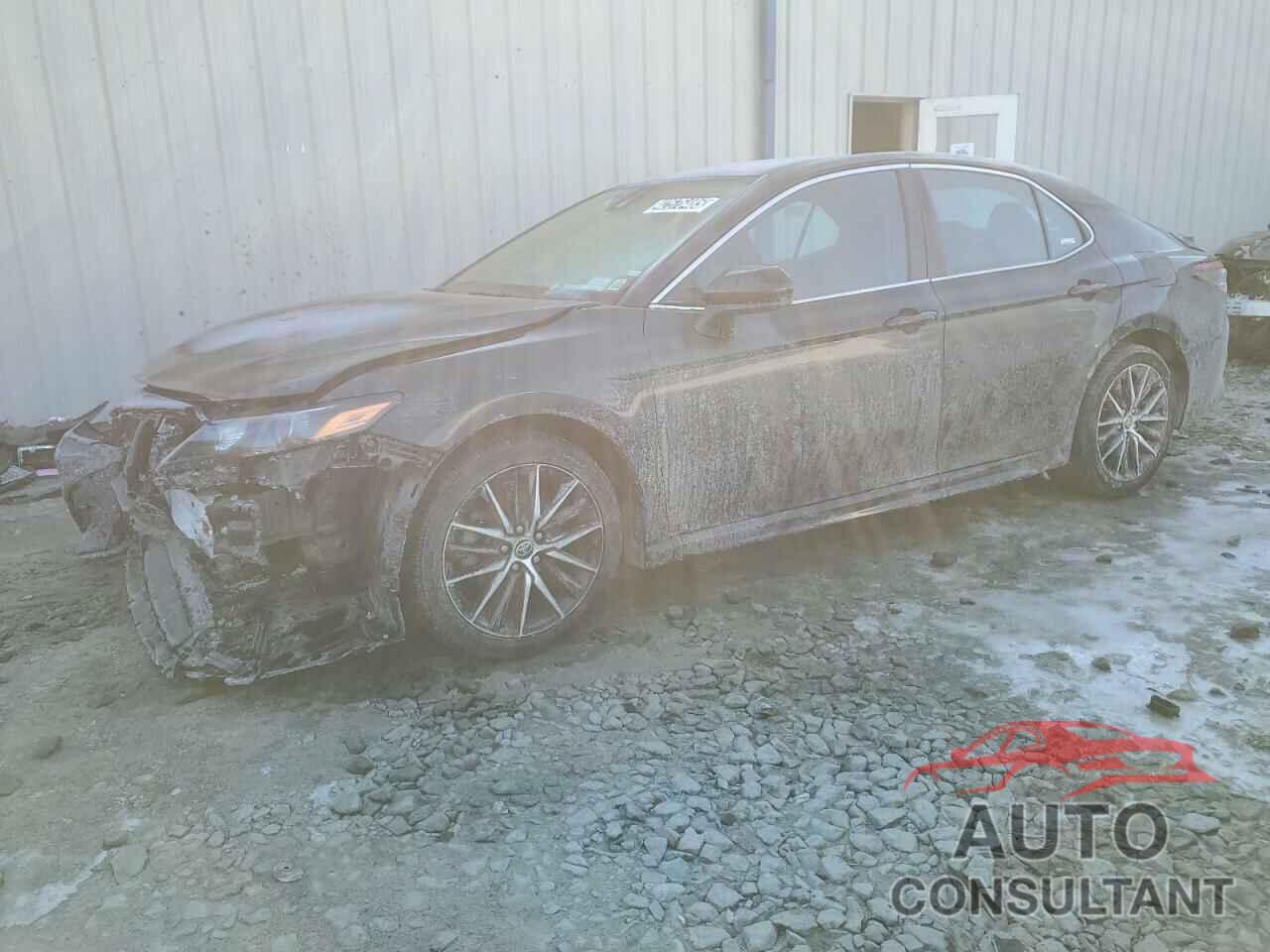 TOYOTA CAMRY 2021 - 4T1G11AK4MU477462