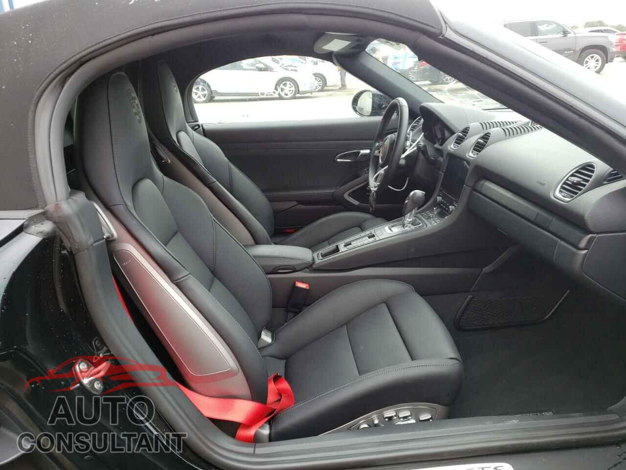 PORSCHE BOXSTER 2021 - WP0CD2A84MS232144