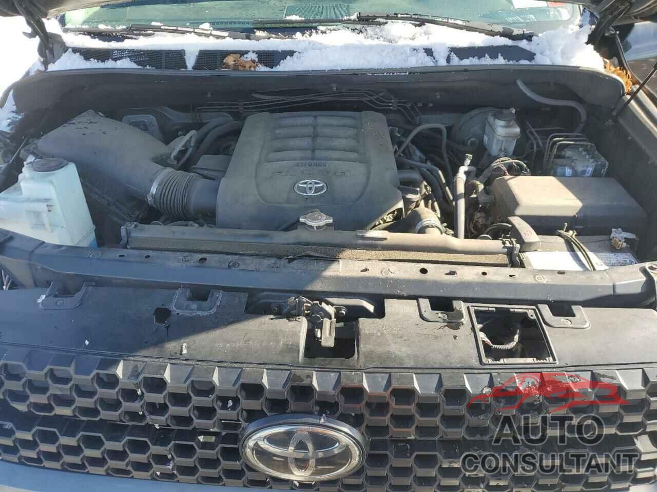 TOYOTA TUNDRA 2019 - 5TFCY5F13KX024810