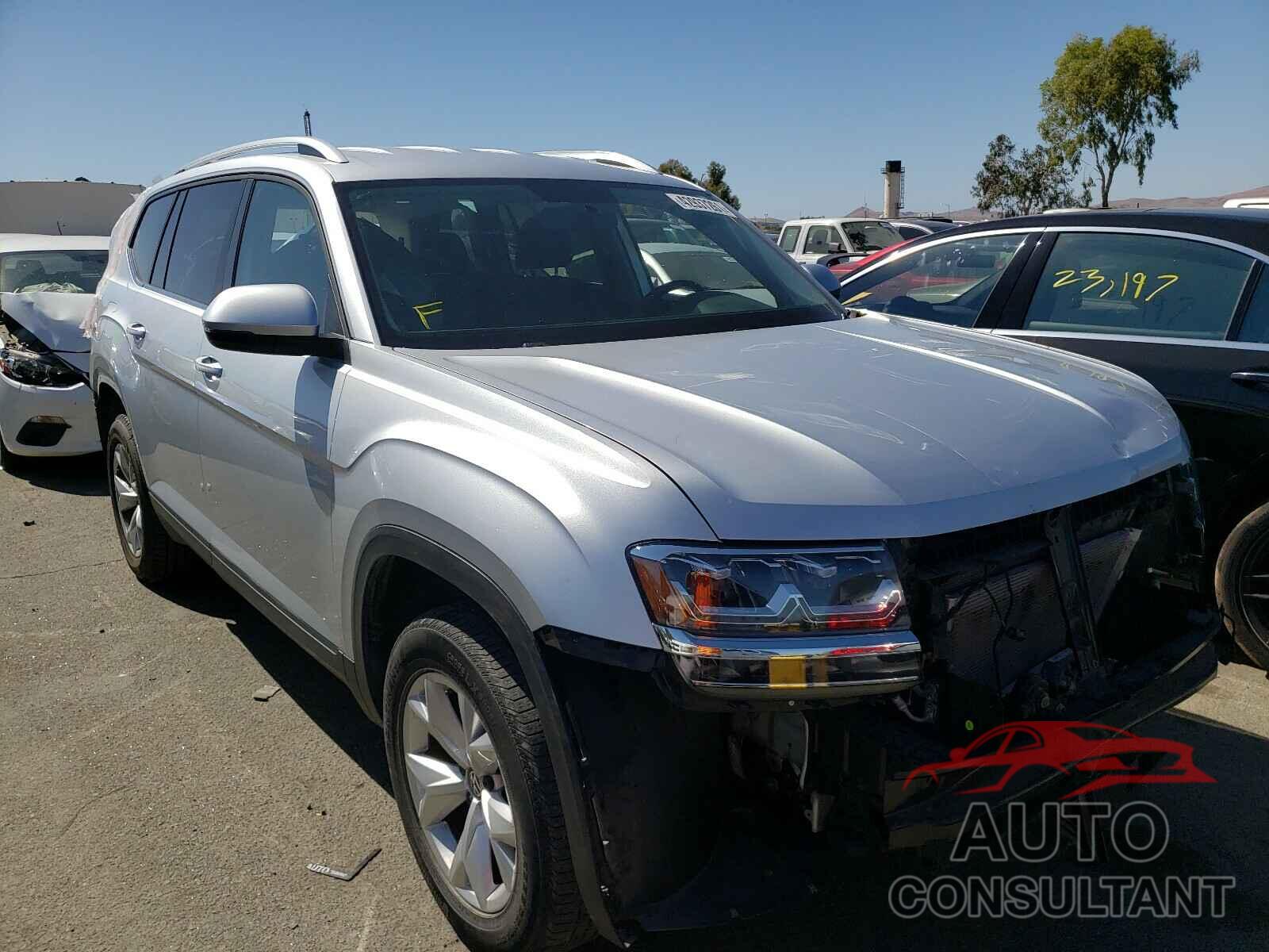 VOLKSWAGEN ATLAS 2018 - 1V2GR2CA5JC525977