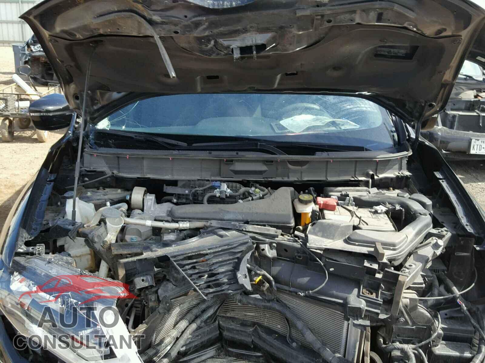 NISSAN ROGUE S 2017 - KNMAT2MT5HP528809