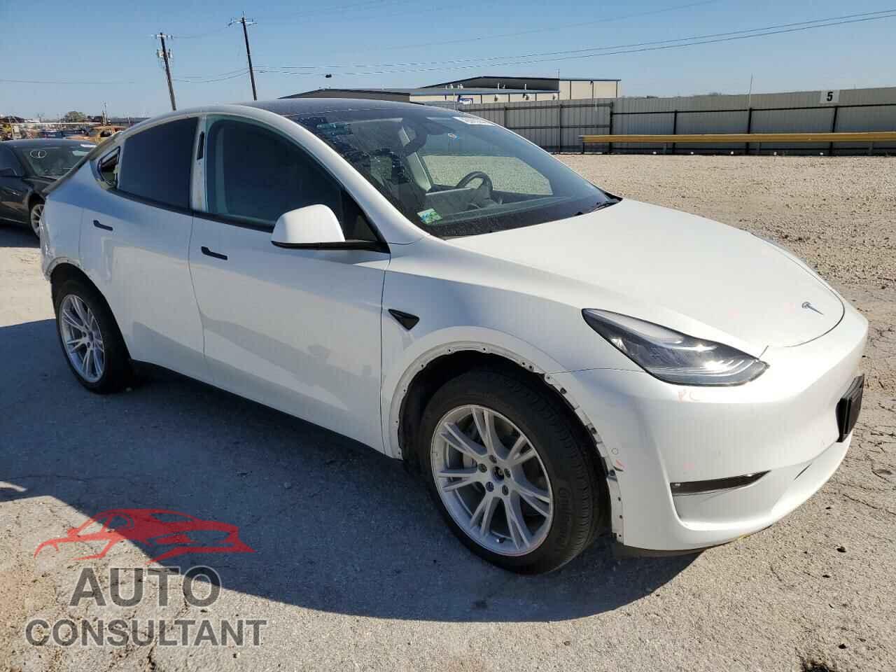 TESLA MODEL Y 2021 - 5YJYGDEE2MF258599