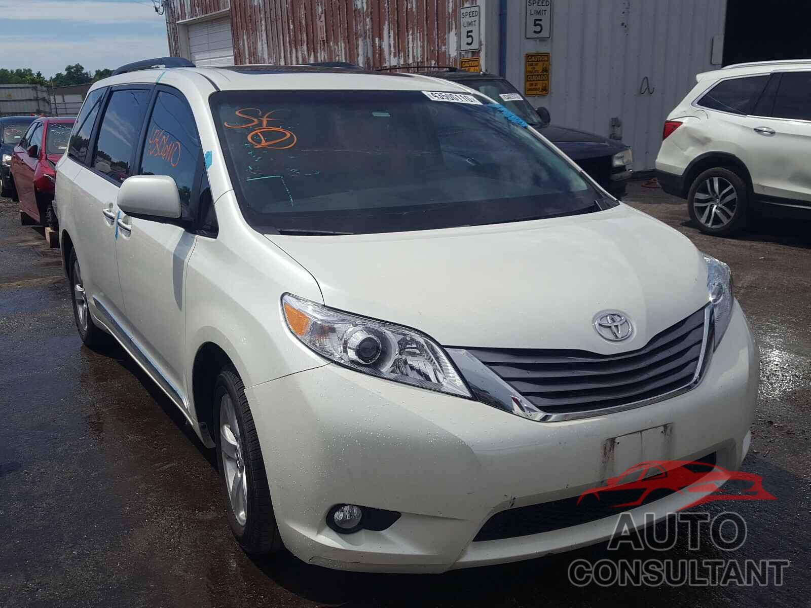 TOYOTA SIENNA 2017 - 5TDYZ3DC6HS820252