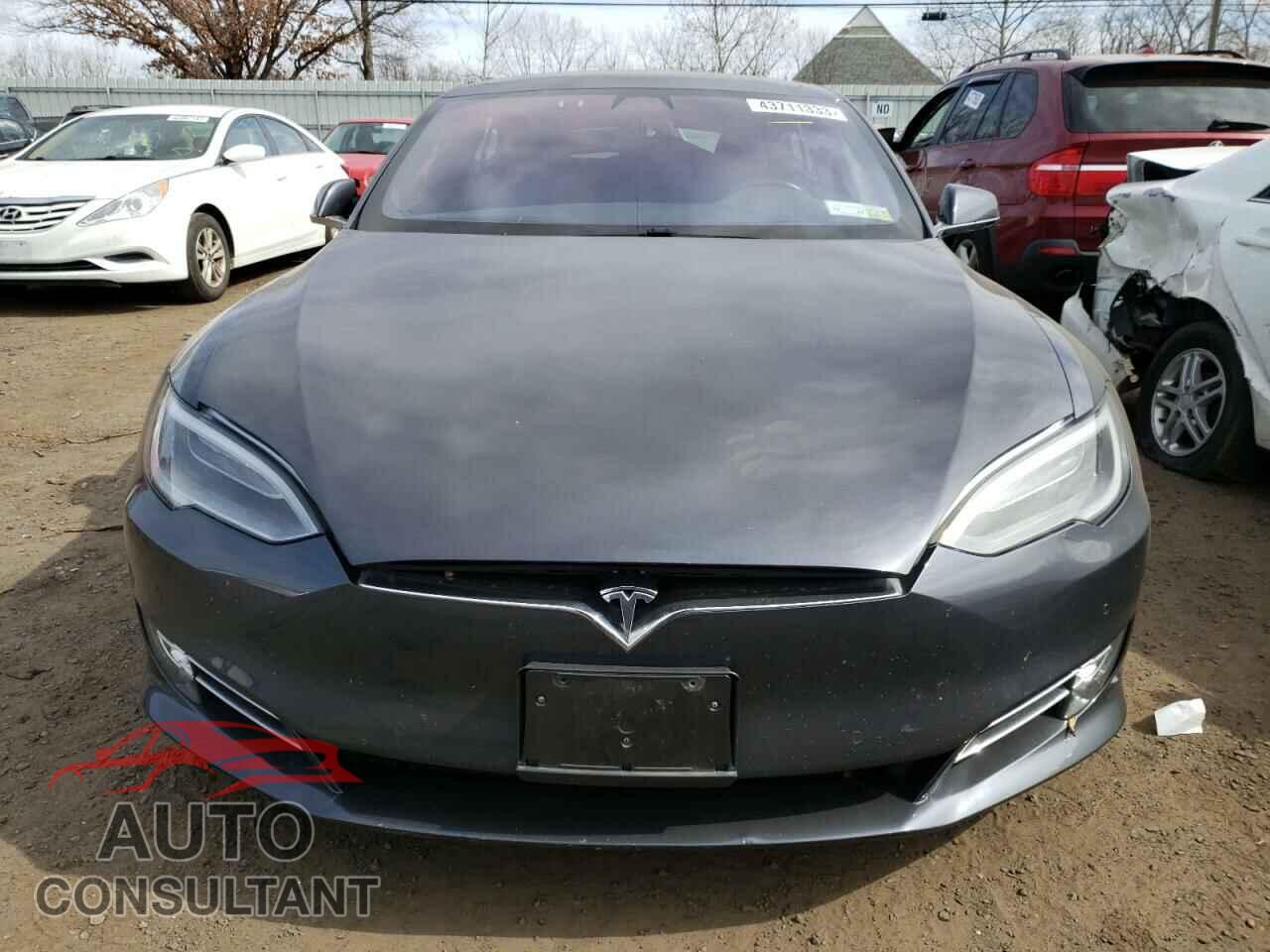 TESLA MODEL S 2017 - 5YJSA1E23HF184644