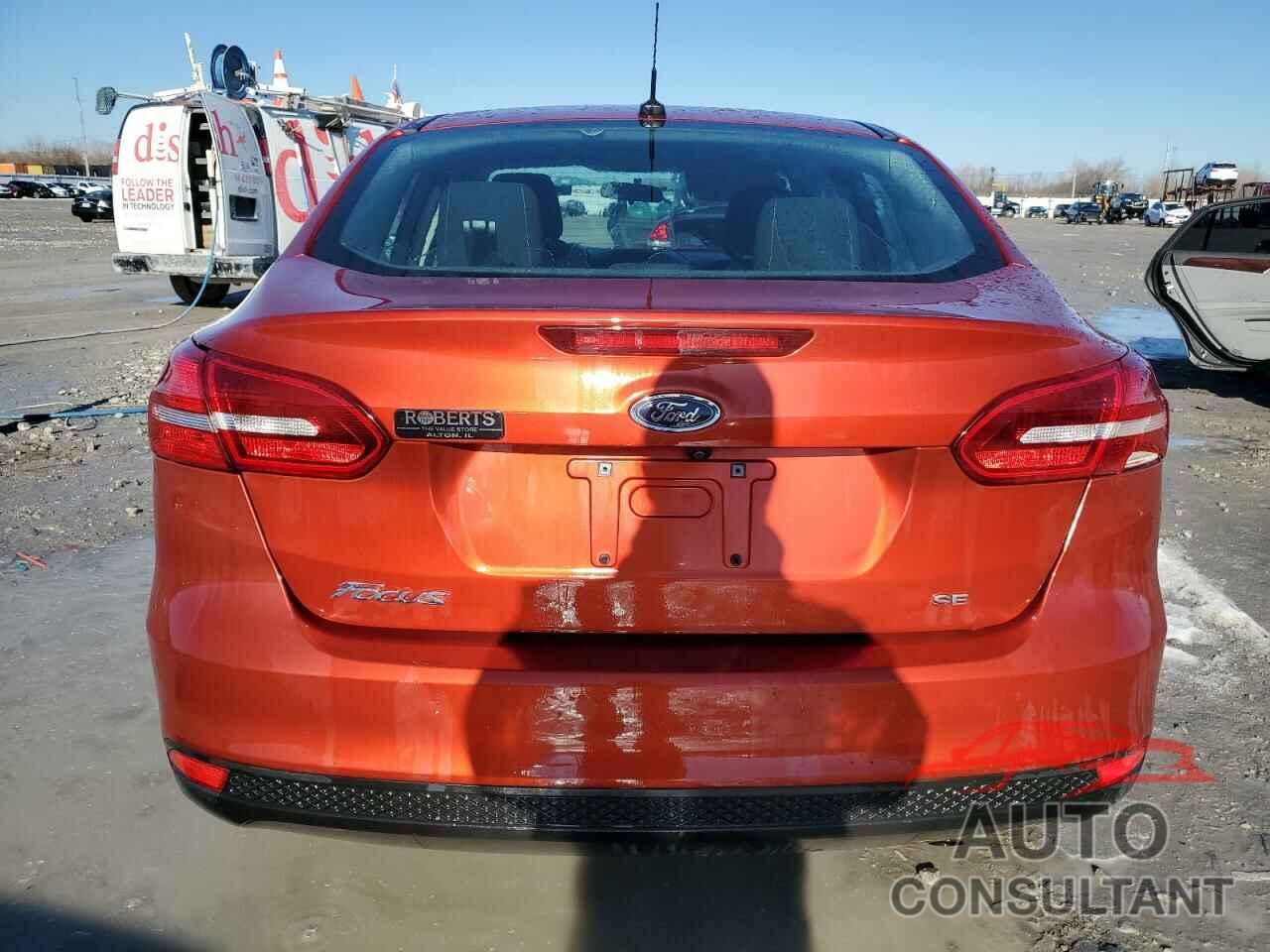 FORD FOCUS 2018 - 1FADP3F28JL269702