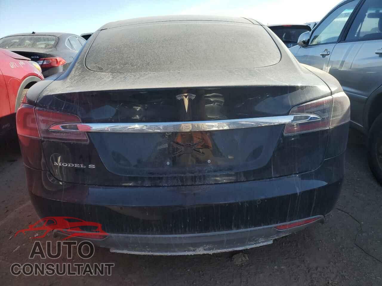 TESLA MODEL S 2015 - 5YJSA1E10FF115835