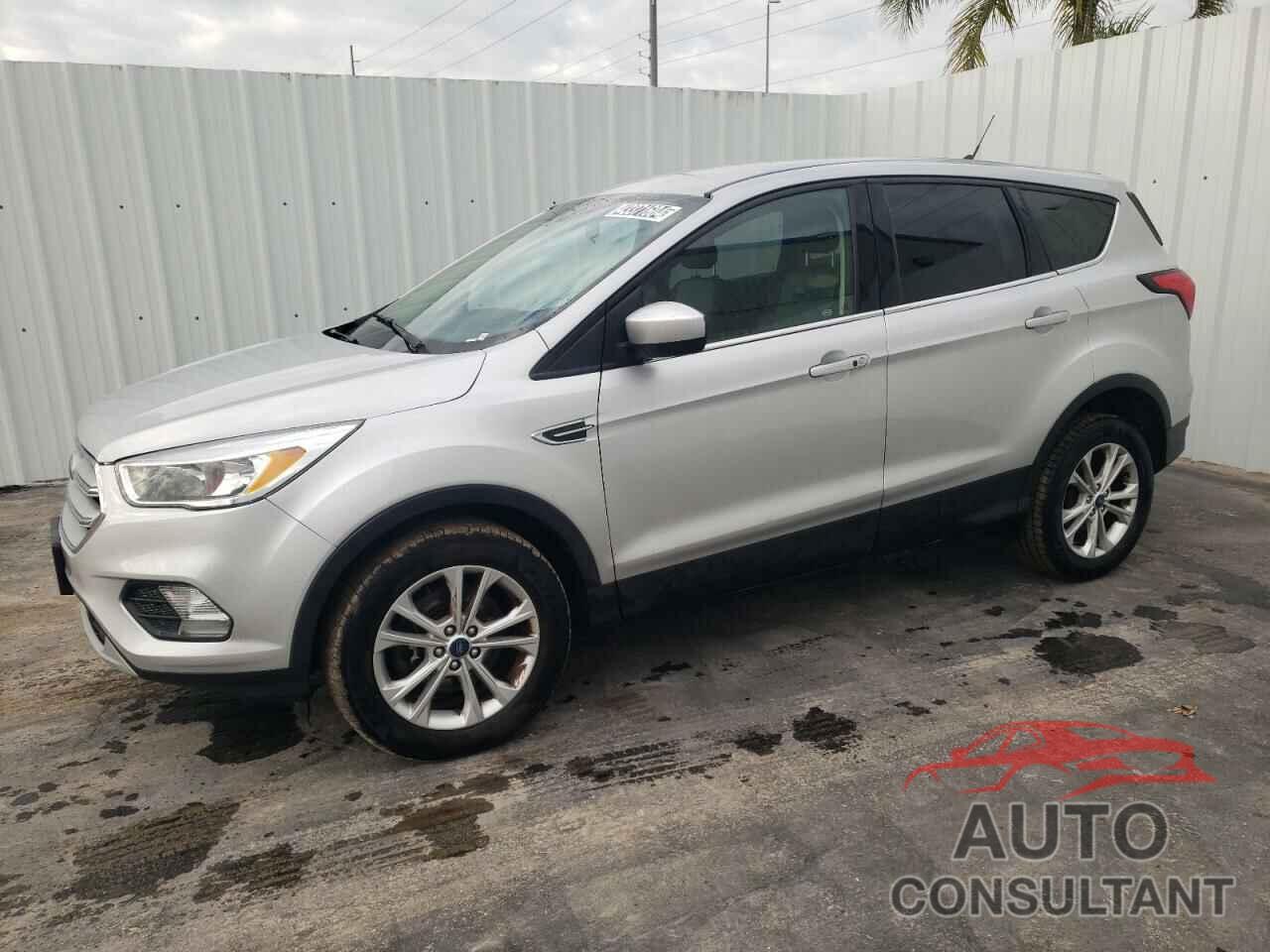 FORD ESCAPE 2019 - 1FMCU9GD8KUB23017