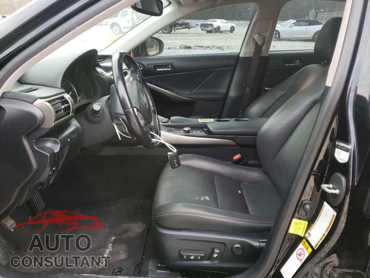 LEXUS IS 2015 - JTHBF1D28F5075189