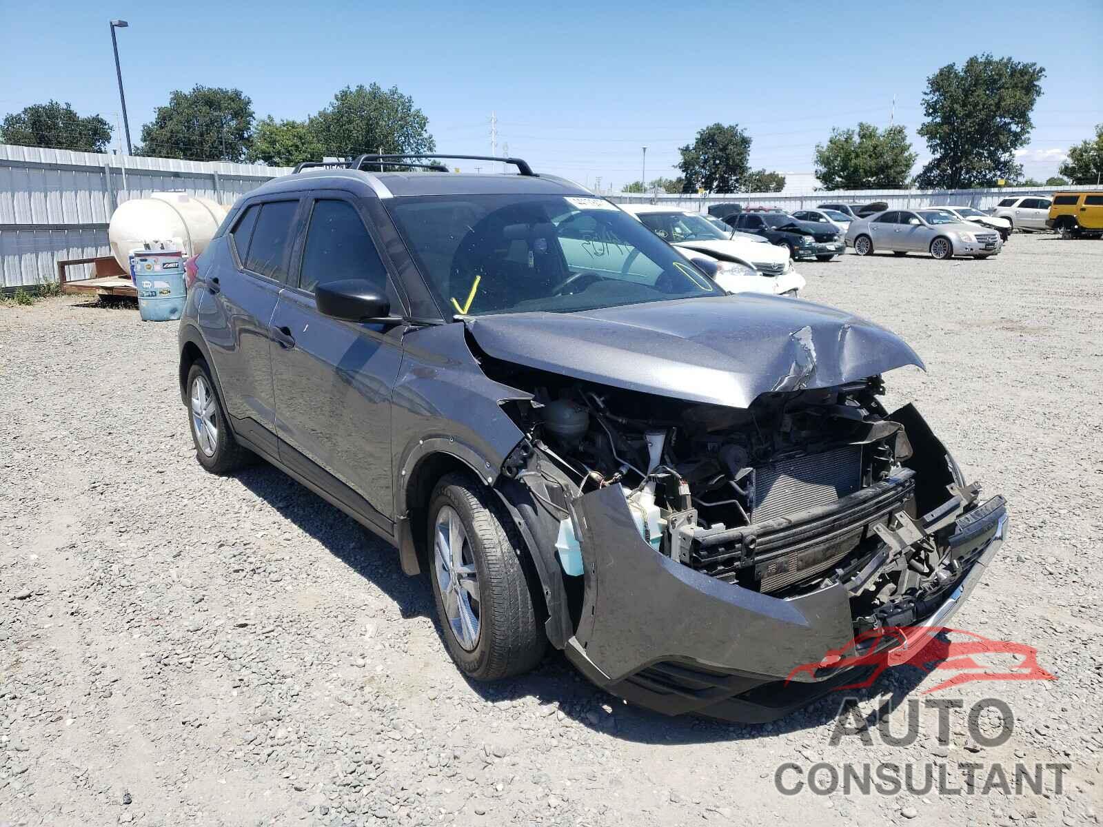 NISSAN KICKS 2018 - 3N1CP5CU3JL519488