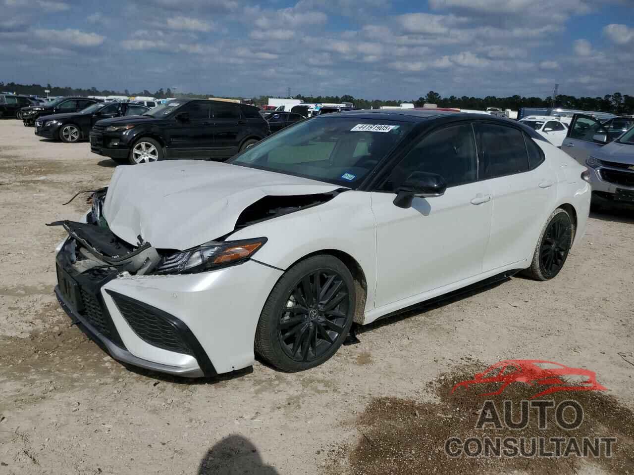 TOYOTA CAMRY 2022 - 4T1KZ1AK0NU069397