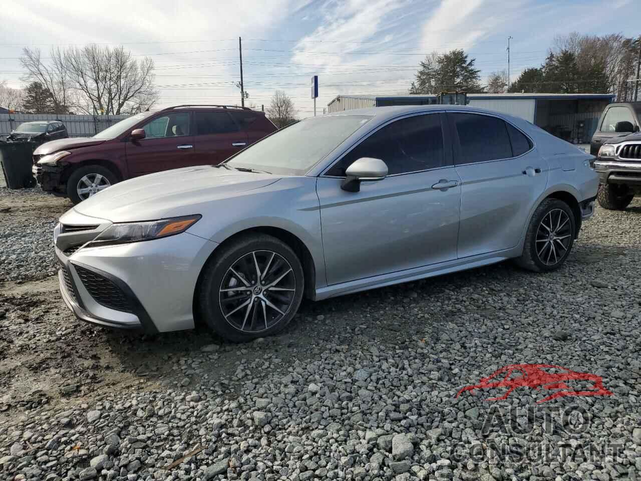 TOYOTA CAMRY 2022 - 4T1G11AK5NU696321