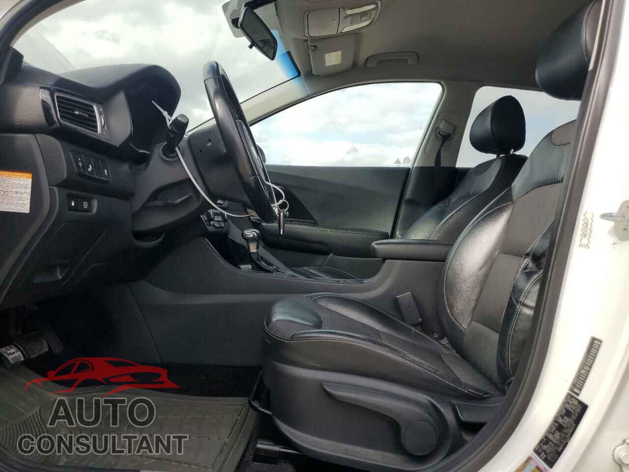 KIA NIRO 2017 - KNDCC3LC7H5045172