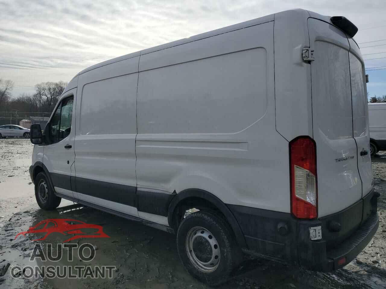 FORD TRANSIT 2018 - 1FTYR2CM6JKB24072