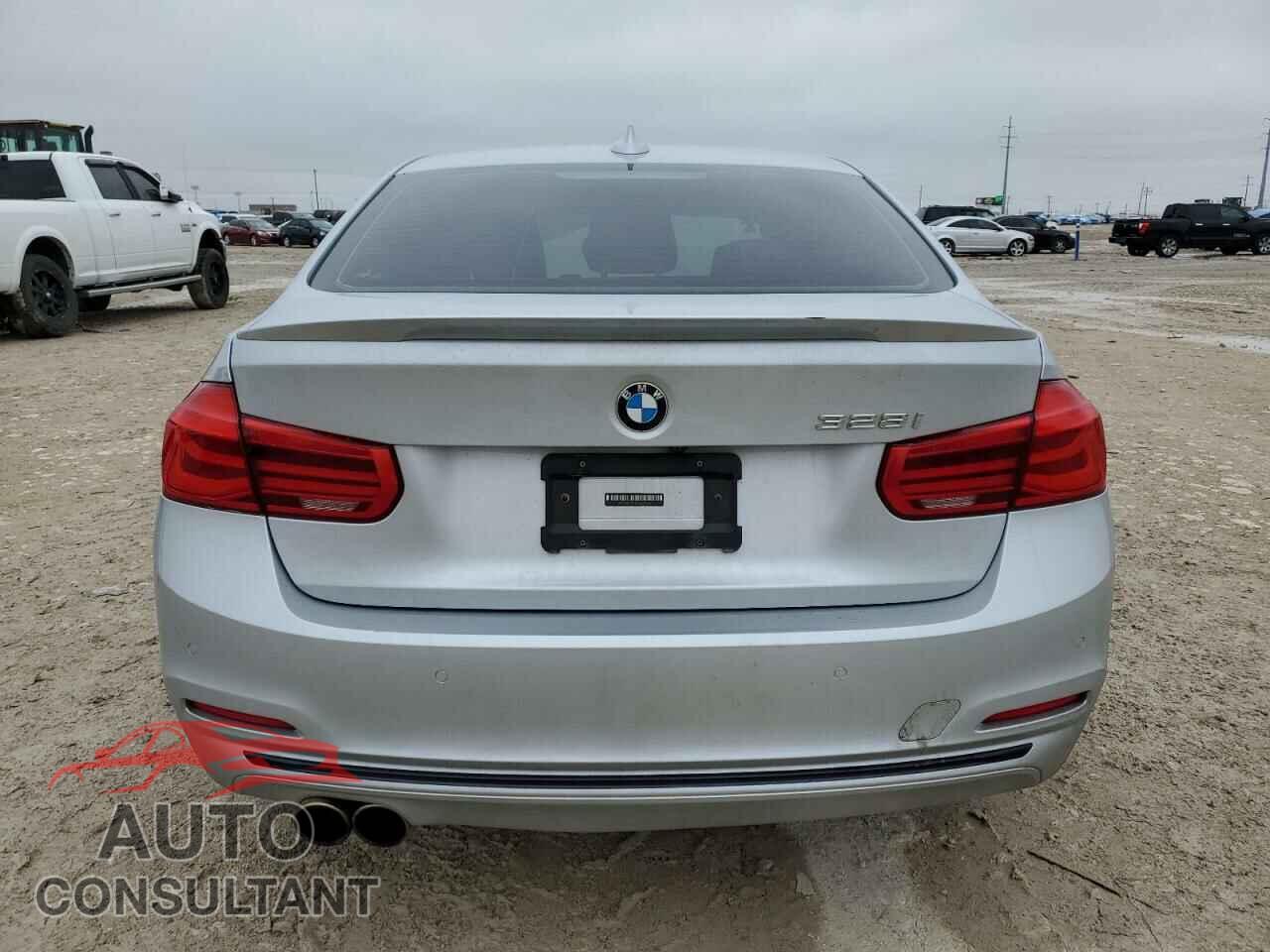 BMW 3 SERIES 2016 - WBA8E9G55GNU29218