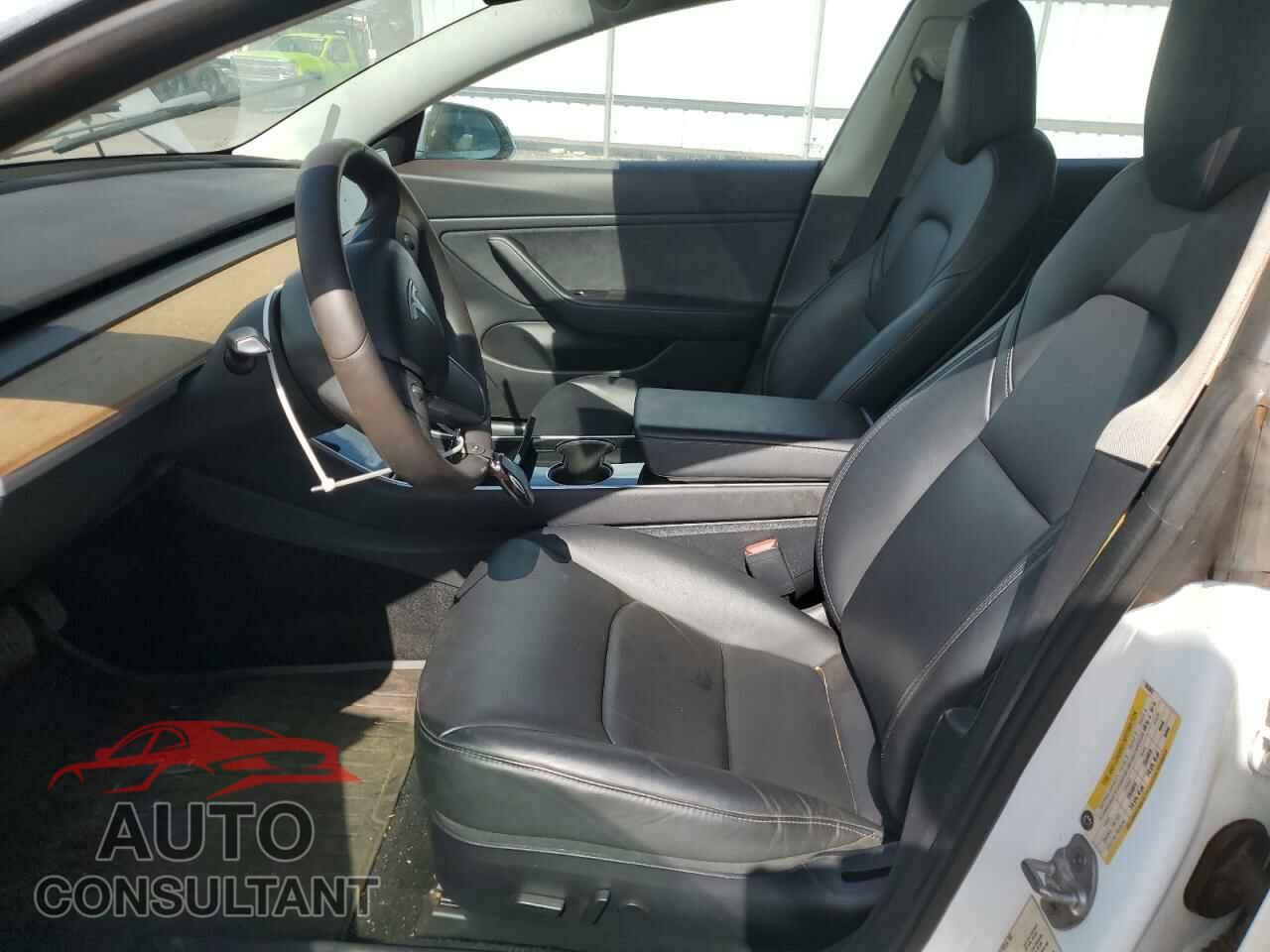 TESLA MODEL 3 2019 - 5YJ3E1EA2KF466863