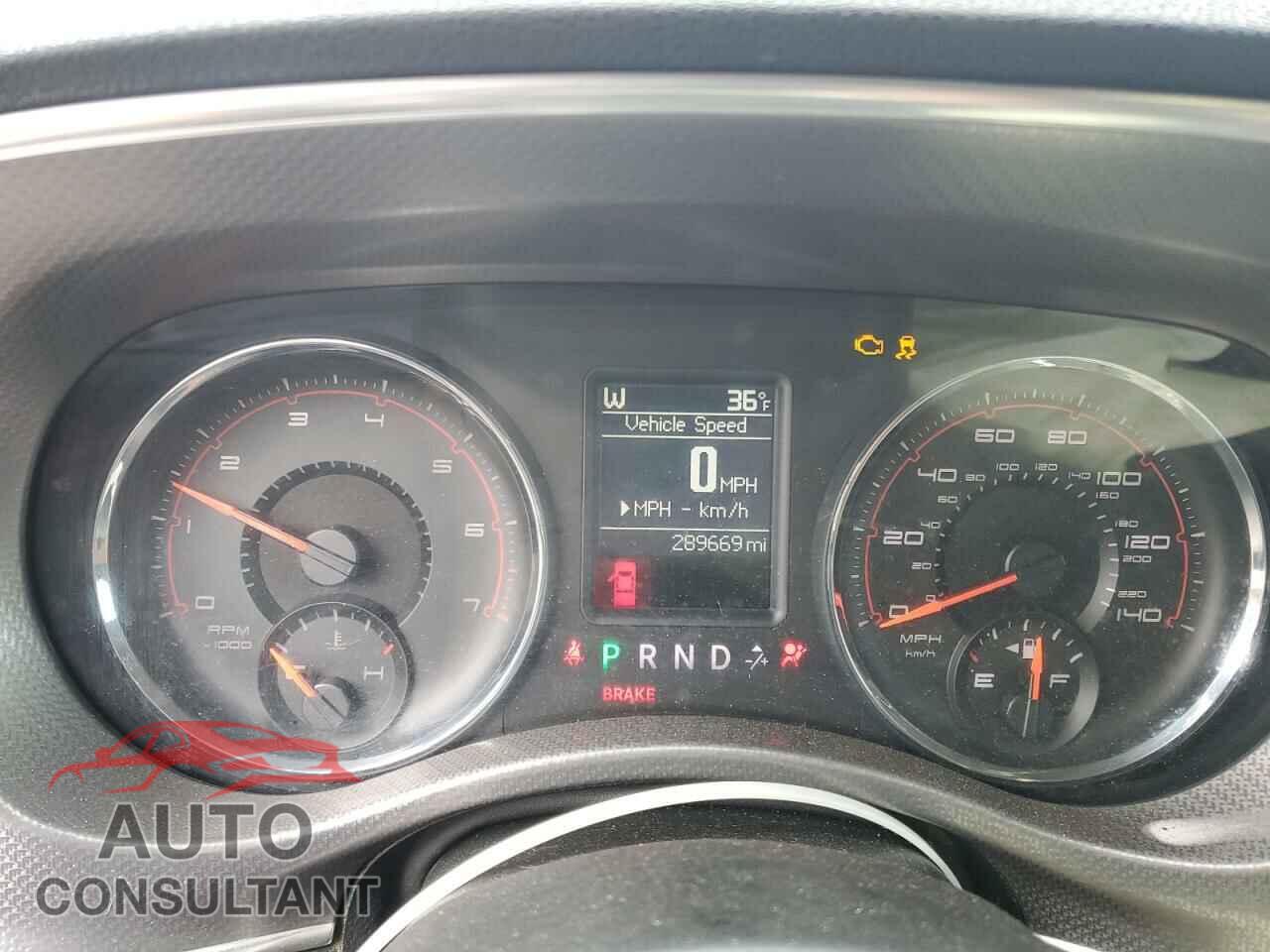 DODGE CHARGER 2011 - 2B3CL3CG3BH521325
