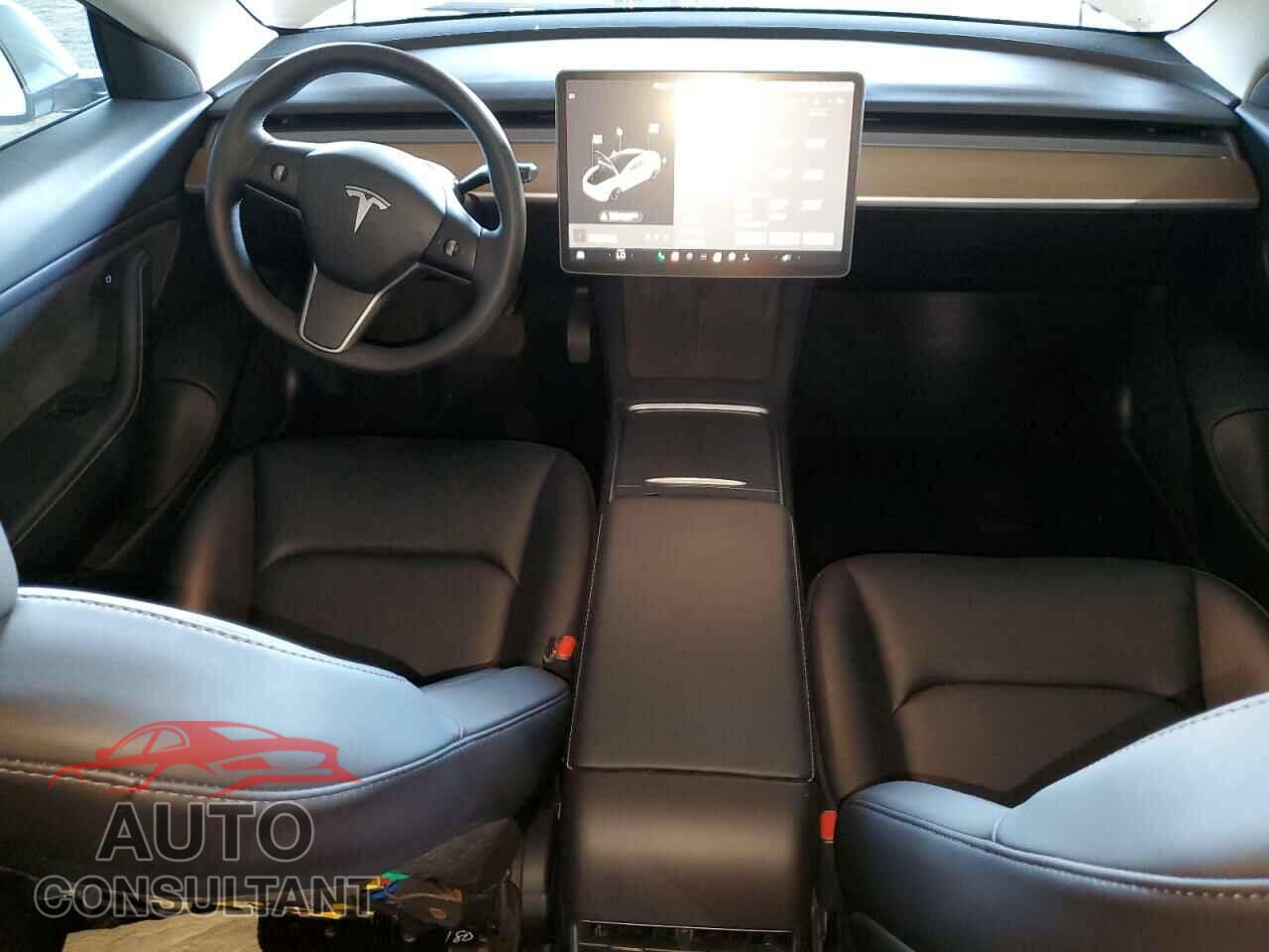 TESLA MODEL 3 2021 - 5YJ3E1EB8MF938012