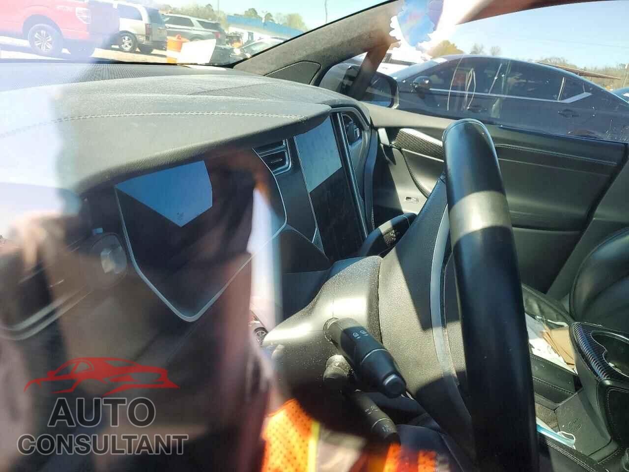 TESLA MODEL X 2017 - 5YJXCDE23HF061363