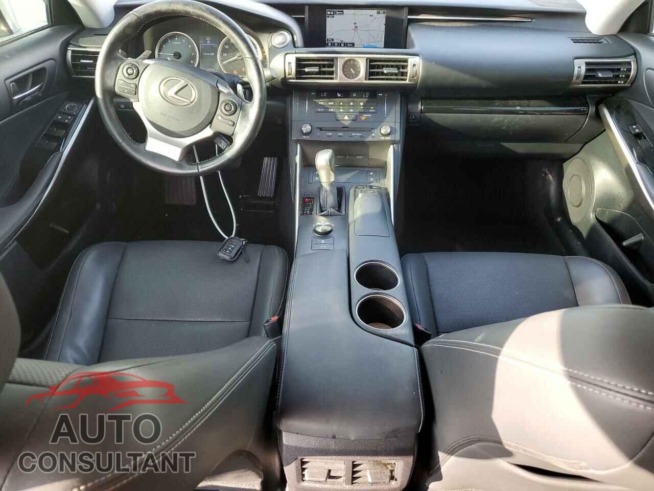 LEXUS IS 2016 - JTHBA1D24G5034901