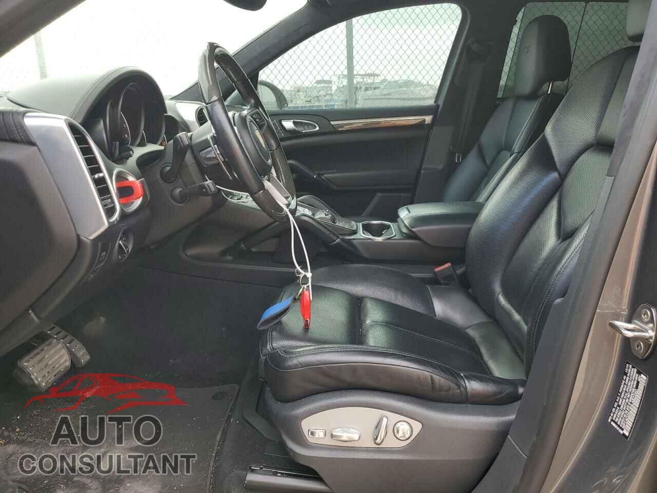 PORSCHE CAYENNE 2017 - WP1AD2A23HLA82240