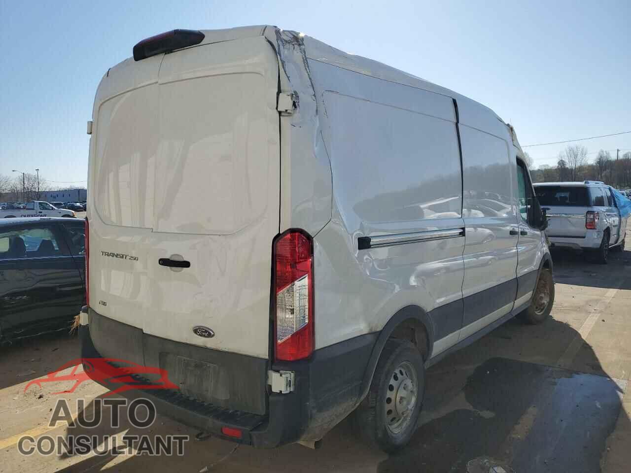 FORD TRANSIT 2023 - 1FTBR2C86PKA33045