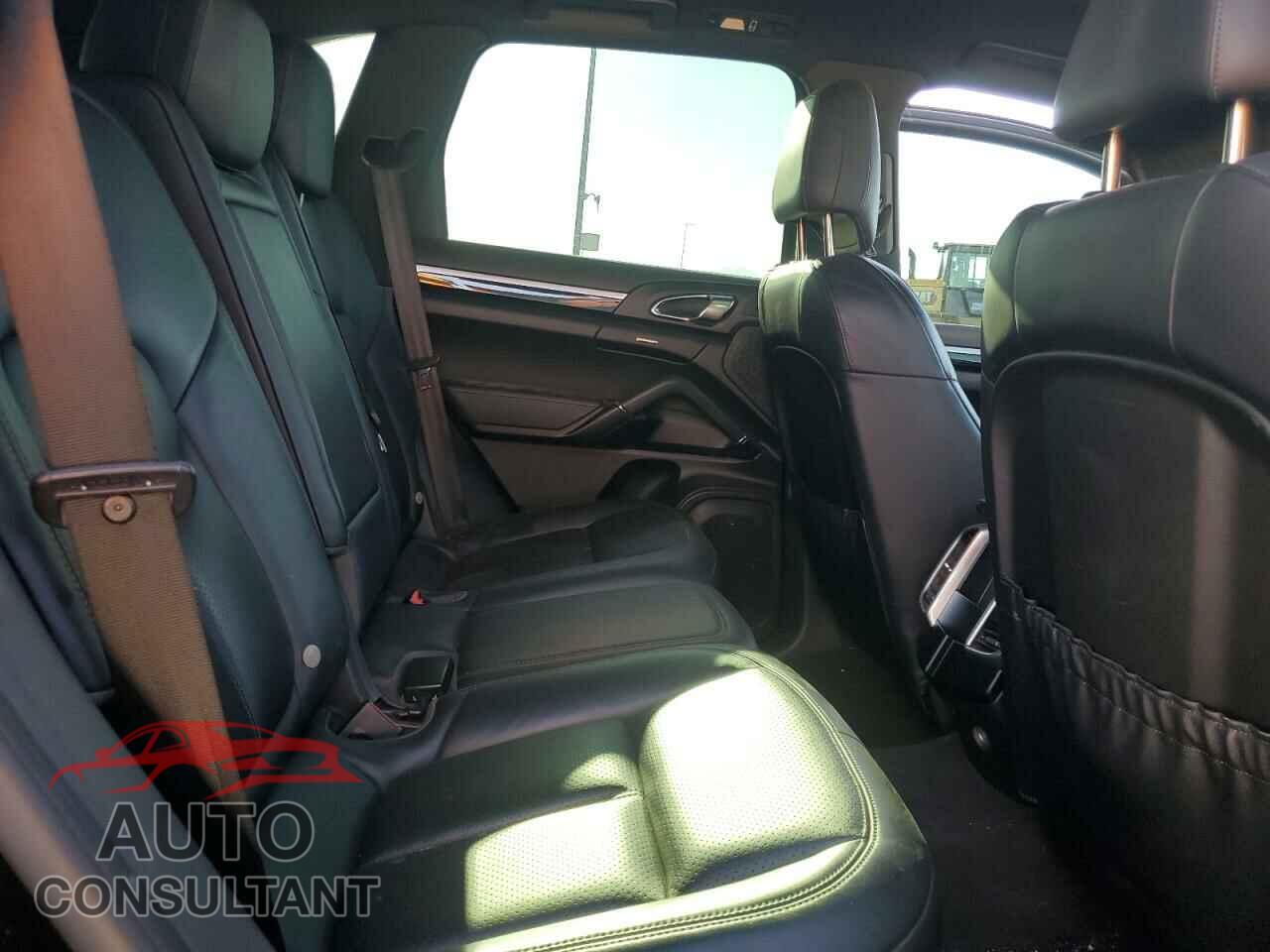 PORSCHE CAYENNE 2016 - WP1AA2A20GLA05090