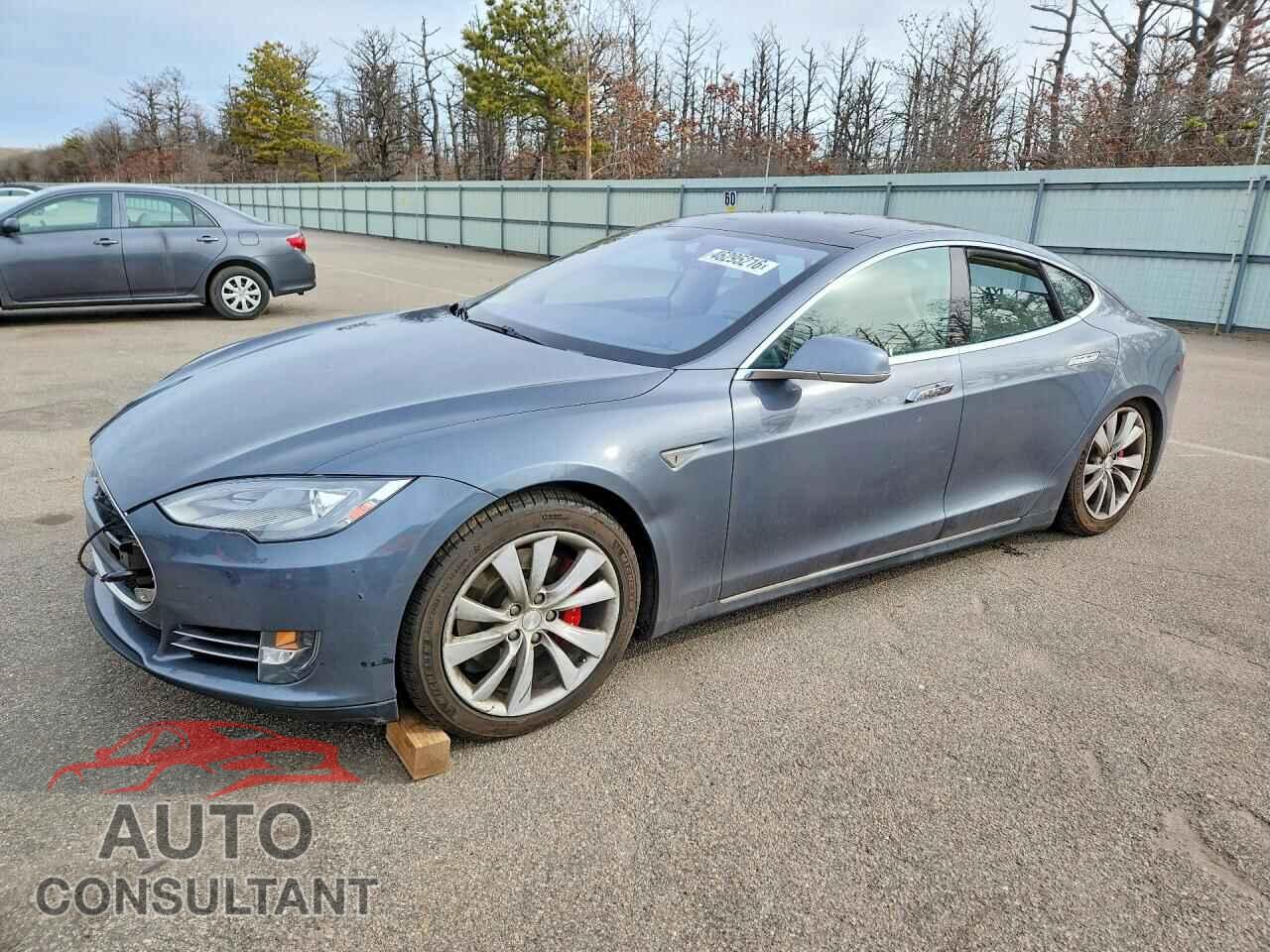 TESLA MODEL S 2014 - 5YJSA1H19EFP48926