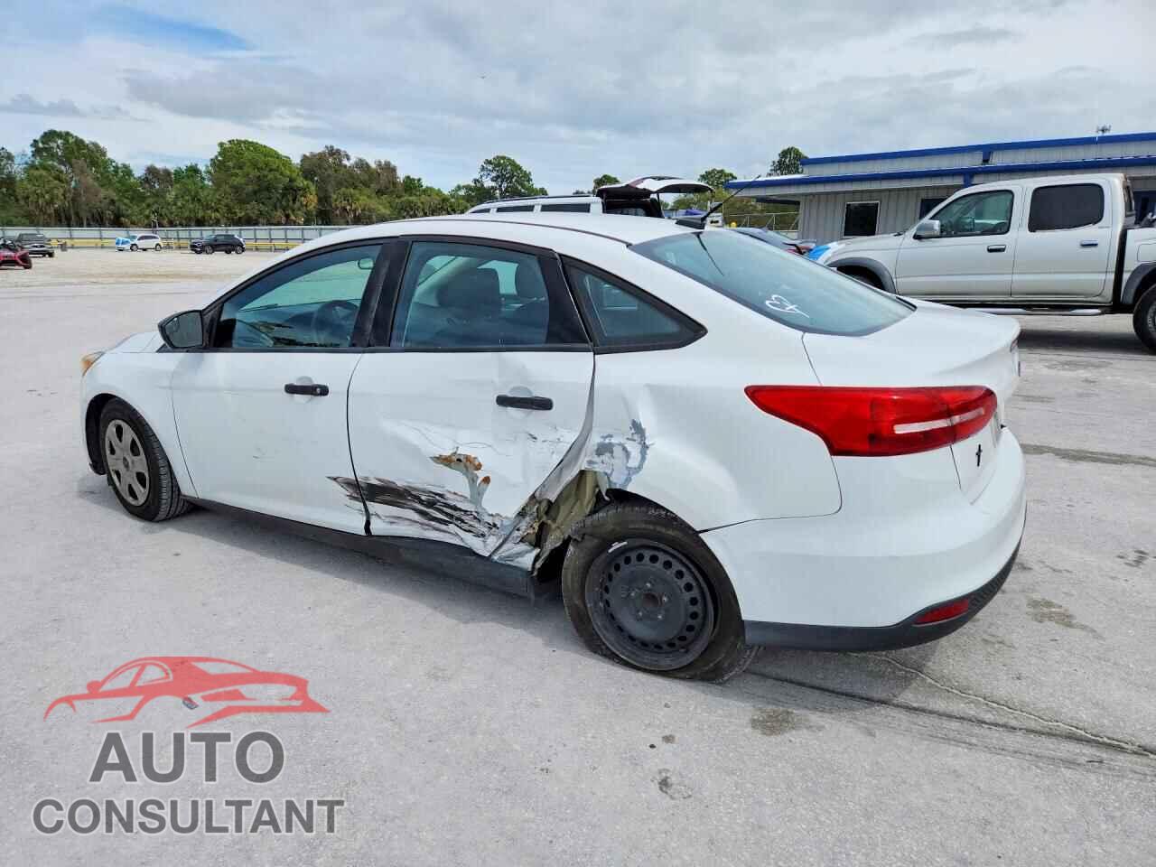 FORD FOCUS 2016 - 1FADP3E28GL374945