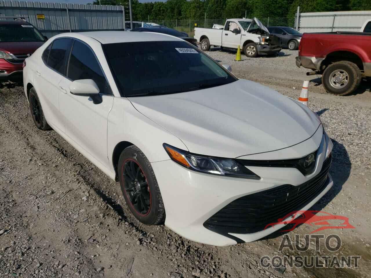 TOYOTA CAMRY 2018 - 4T1B11HK2JU563722