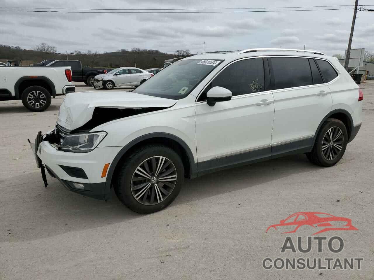 VOLKSWAGEN TIGUAN 2018 - 3VV2B7AX7JM032290