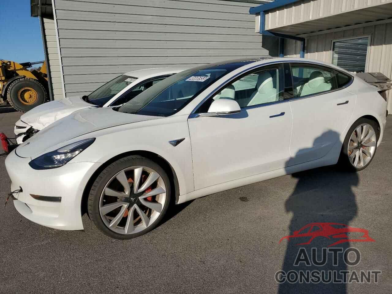 TESLA MODEL 3 2019 - 5YJ3E1EB3KF487553