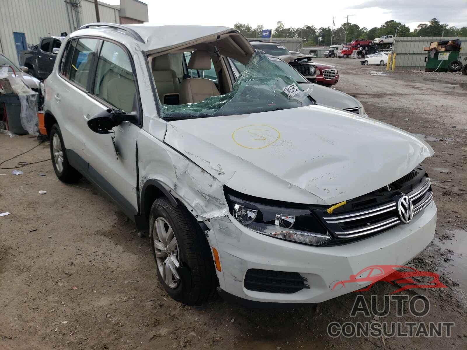 VOLKSWAGEN TIGUAN 2016 - WVGAV7AX1GW604301
