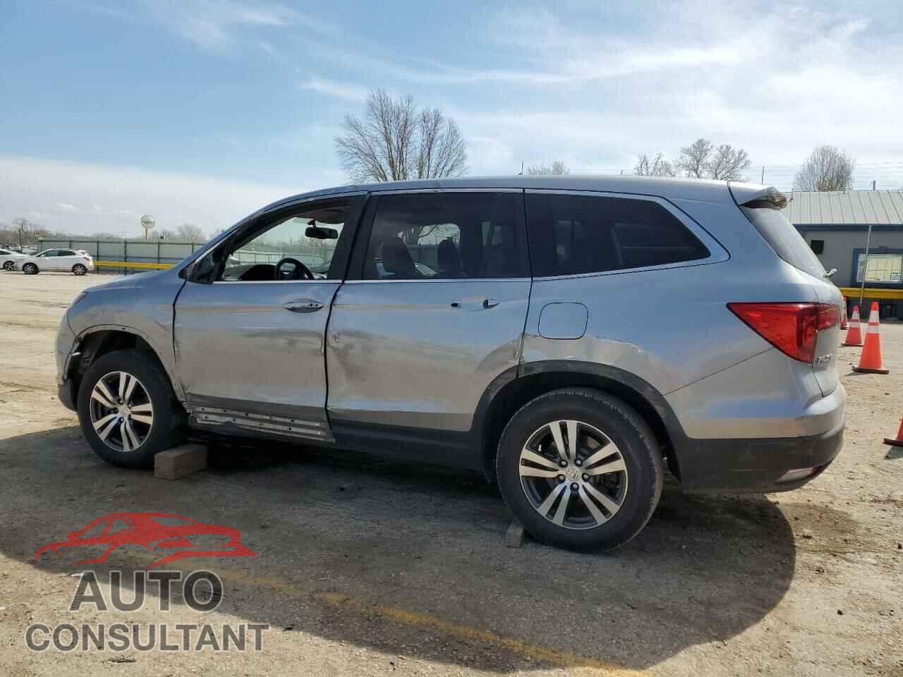 HONDA PILOT 2017 - 5FNYF5H52HB011755