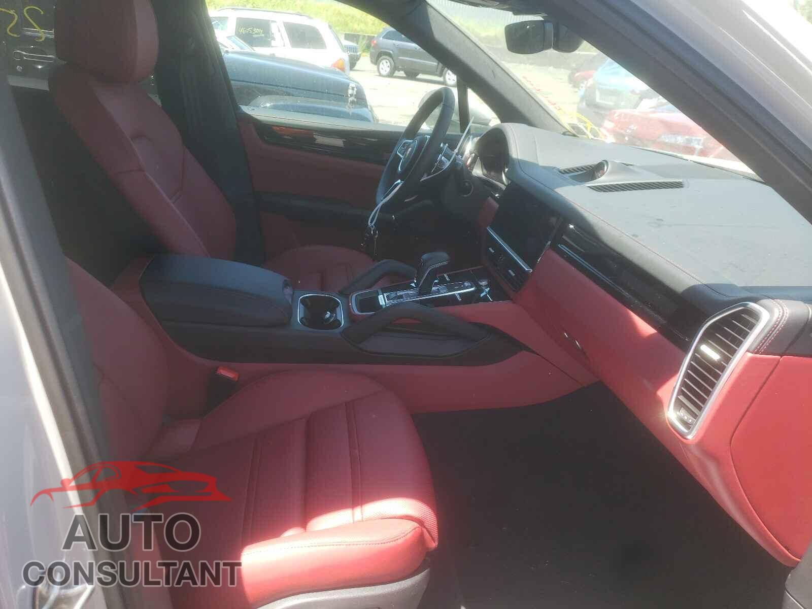 PORSCHE CAYENNE 2021 - WP1AA2AY3MDA04932