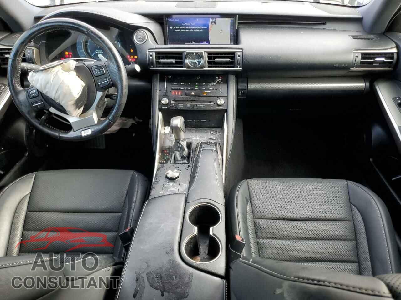 LEXUS IS 2017 - JTHBA1D26H5055945