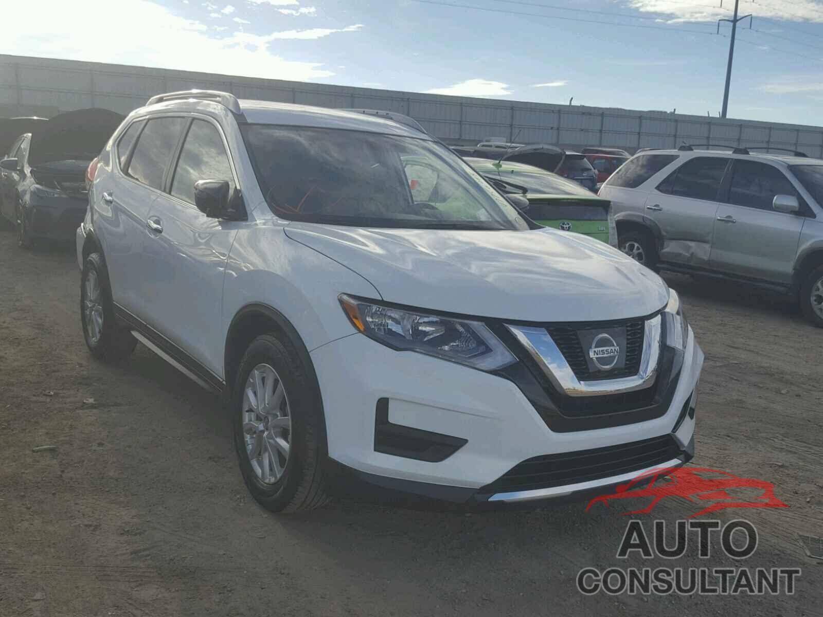 NISSAN ROGUE S 2017 - KNMAT2MT1HP590059