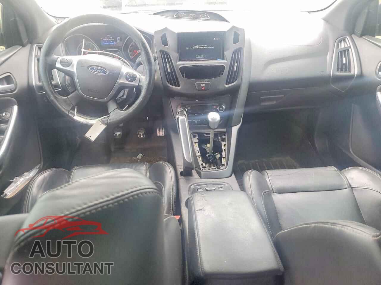 FORD FOCUS 2013 - 1FADP3L96DL323486
