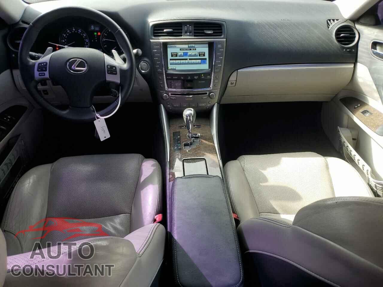 LEXUS IS 2012 - JTHCF5C29C5056580