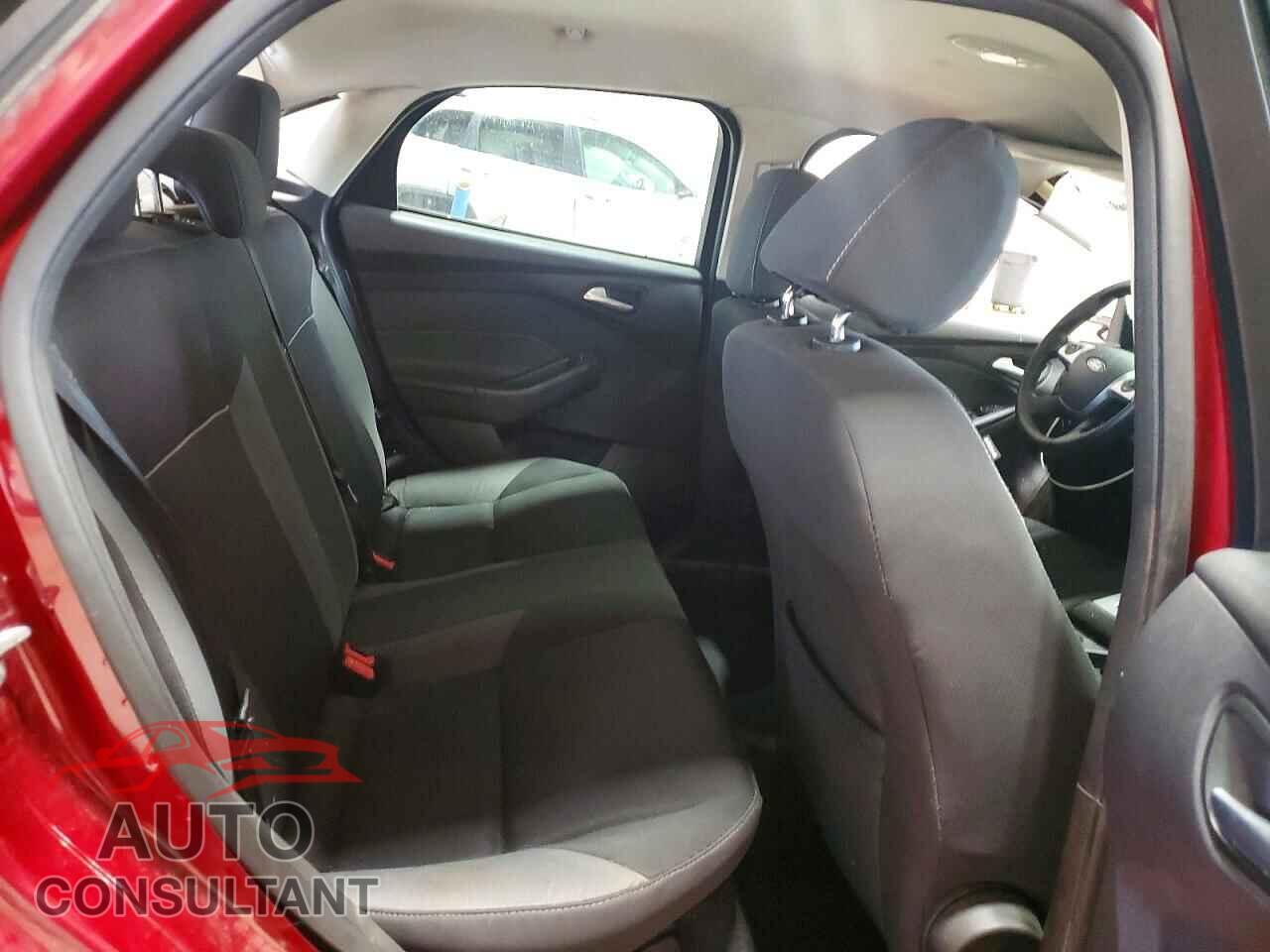 FORD FOCUS 2014 - 1FADP3F23EL177614