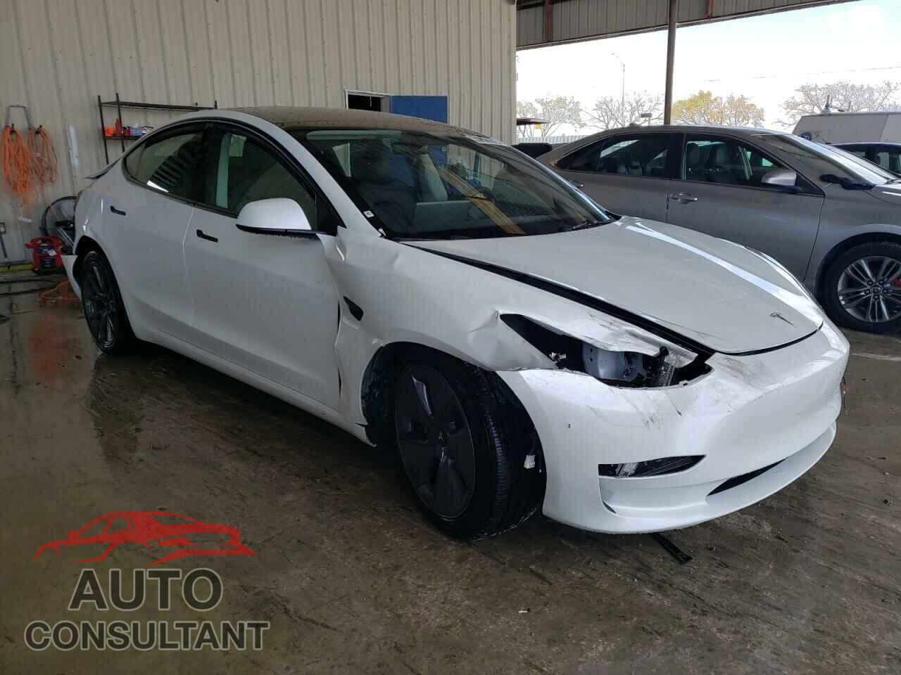 TESLA MODEL 3 2023 - 5YJ3E1EA5PF450082