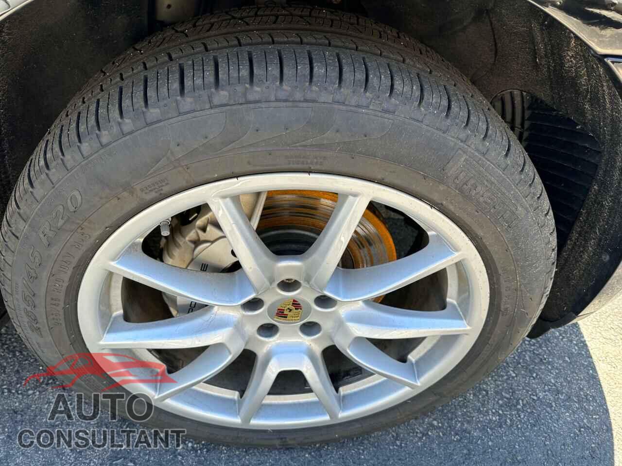 PORSCHE MACAN 2015 - WP1AB2A52FLB52629