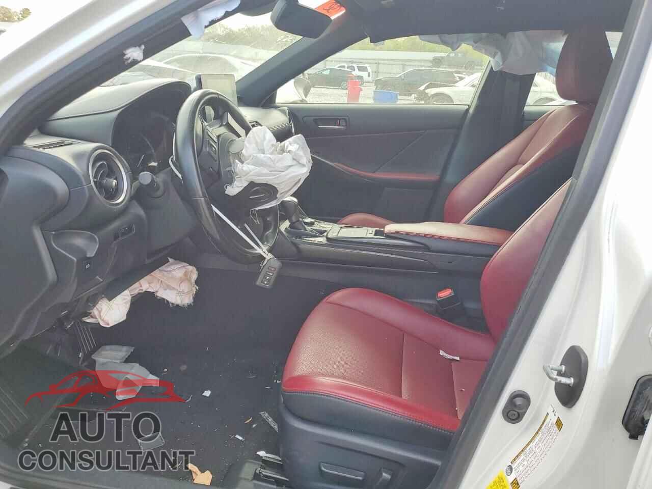 LEXUS IS 2021 - JTHAA1D20M5111190
