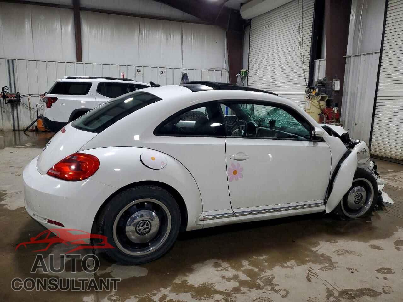 VOLKSWAGEN BEETLE 2012 - 3VWJP7AT6CM646417